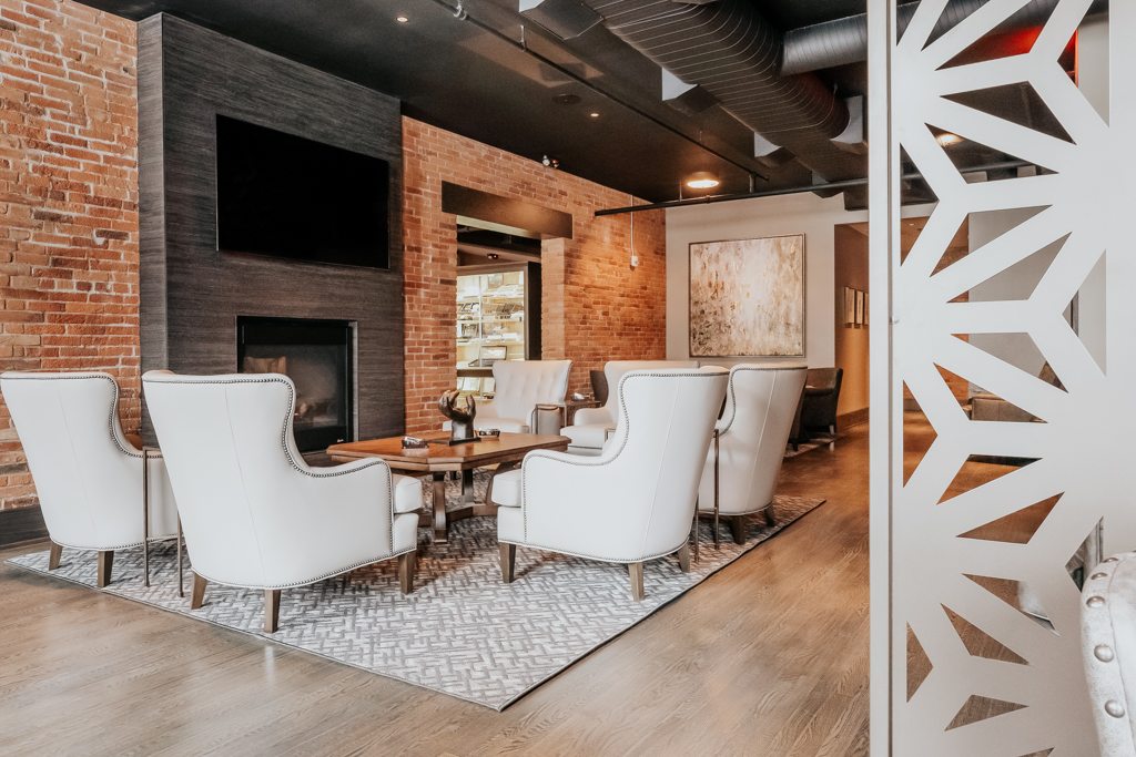 Chaloner's Cigar House Bar & Lounge